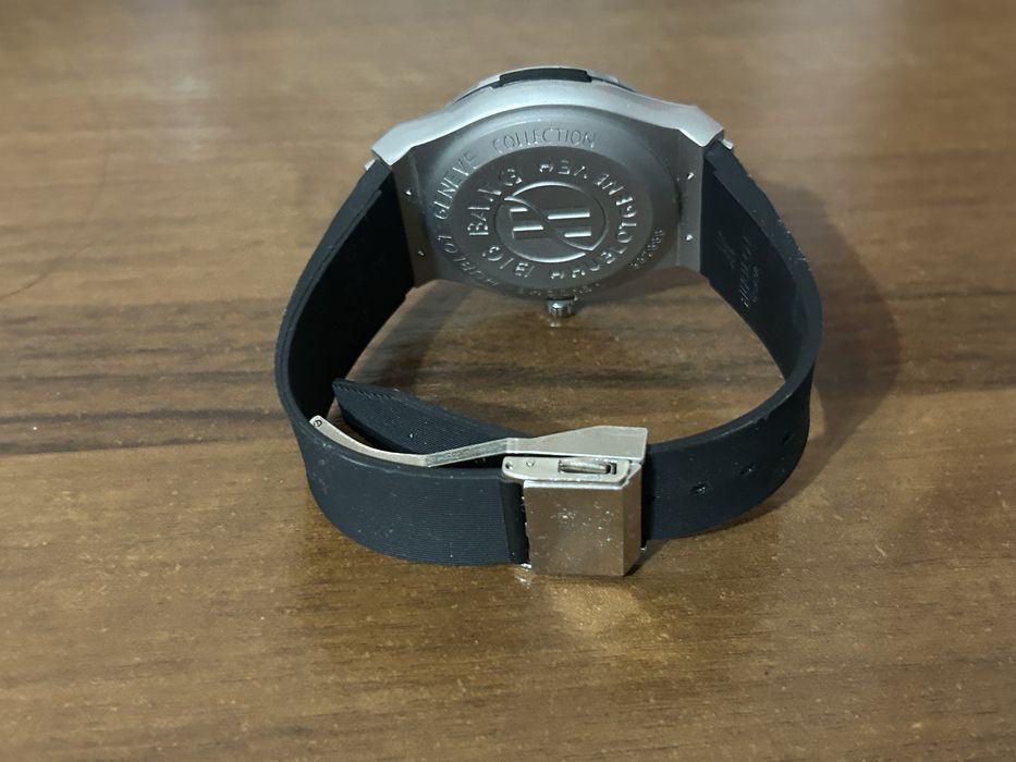 продам часы Hublot торг