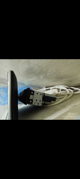 Продам автомагнитолу.