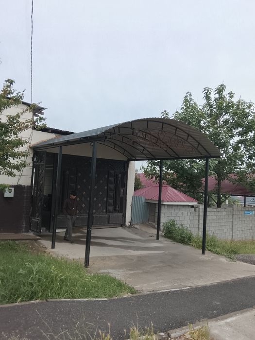 Продается дом в хорошем районе