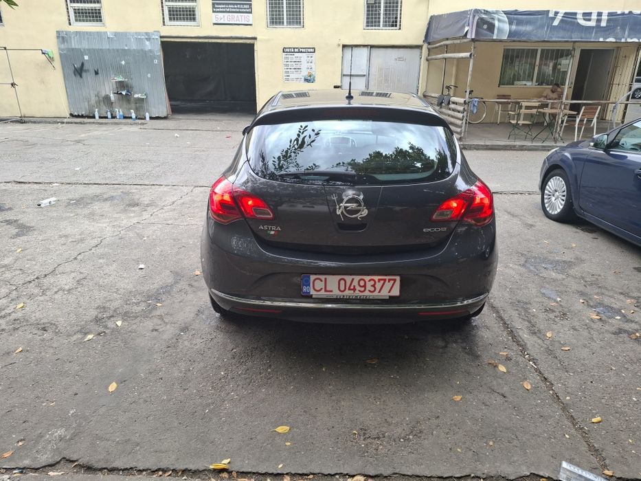 Opel astra ecoflex 2012