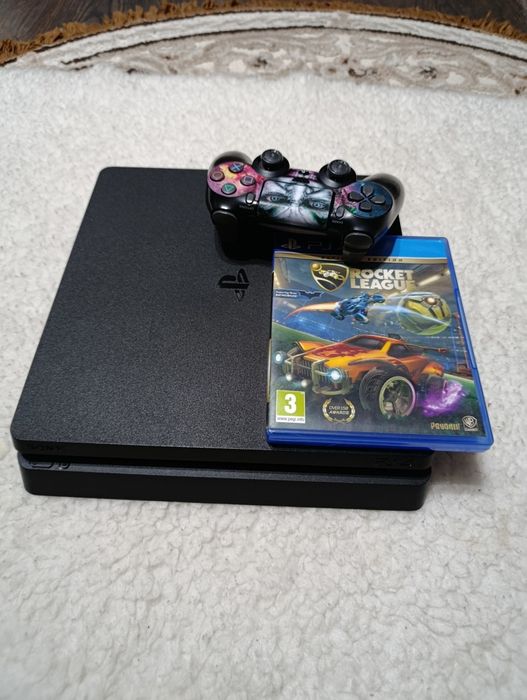 PlayStation 4, 1 controler + 66 de jocuri in cont.