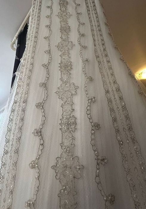 Vand rochie de mireasa