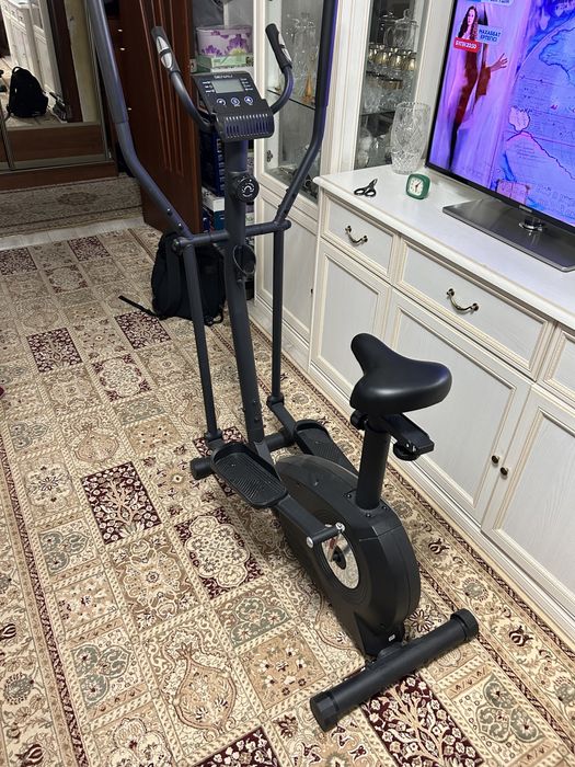 Продаётся эллиптический тренажёр GENAU