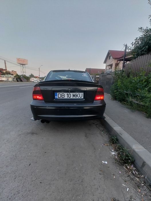 V/s Opel Vectra b 1.8 benzina și gpl