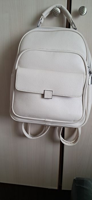 Дамска бяла чанта паница