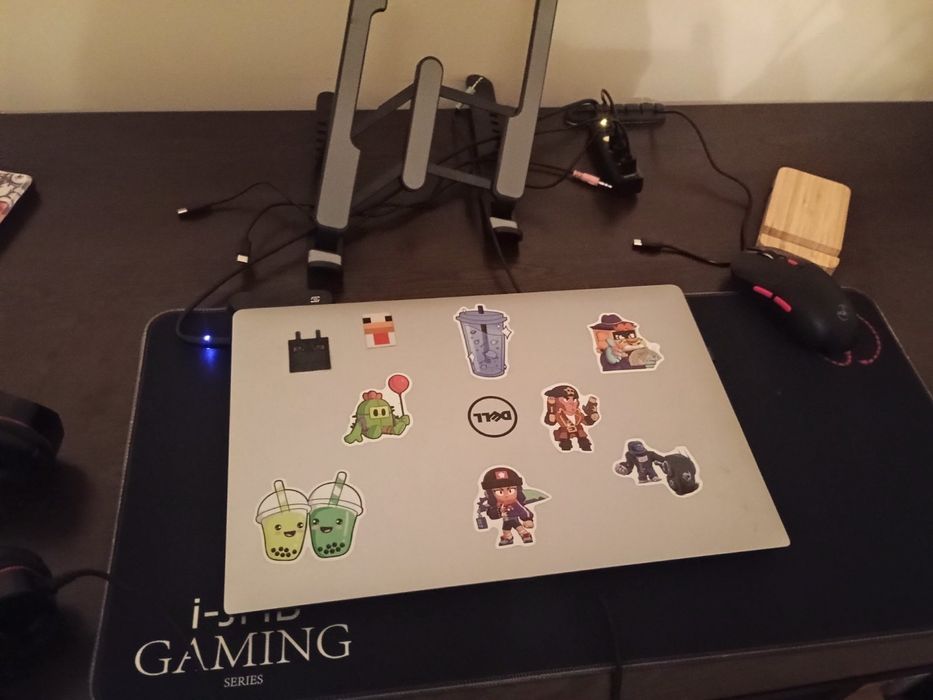 Dell Precision 5520 | i7-7820HQ | 32GB RAM | 1TB SSD | Quadro M1200