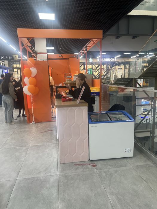 Продам кассовую зону б.у