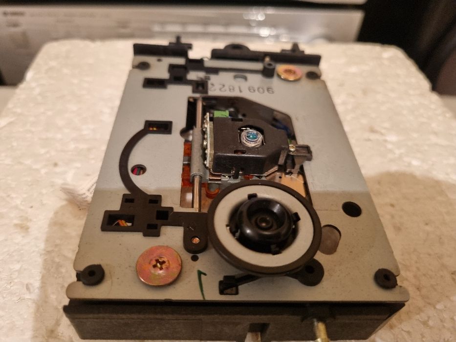 Laser Optic Original JVC. Perfect functional. Impecabil.