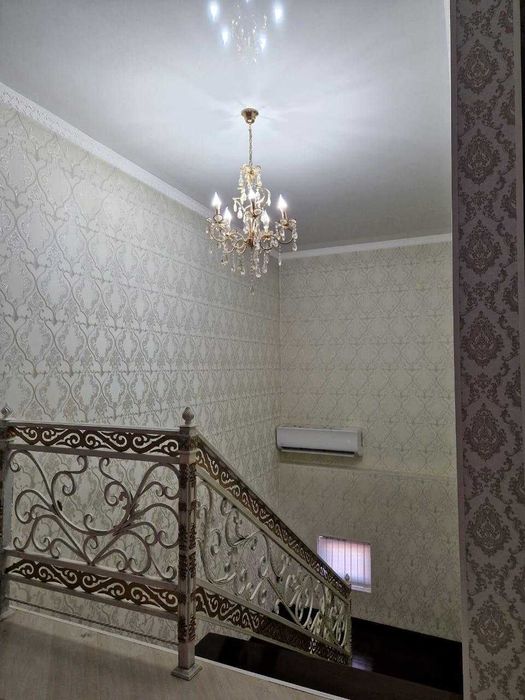 Двухэтажный Дом 8 комнатный