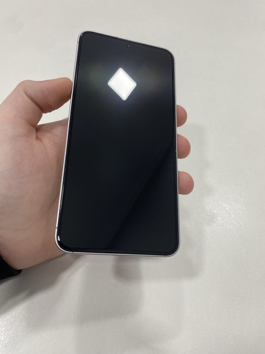 Samsung Galaxy s25 12/128gb