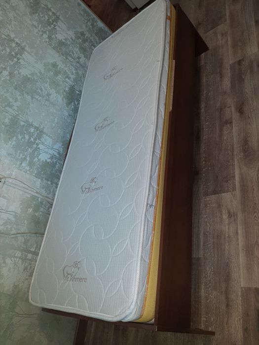 Односпальная кровать