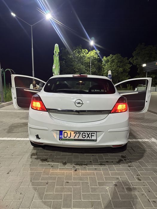 Opel Astra H Gtc