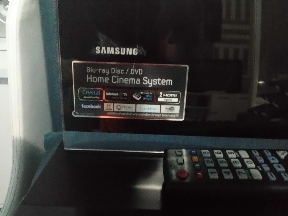 страхотен оригинален Блу Рей плеър на самсунг -перфектен