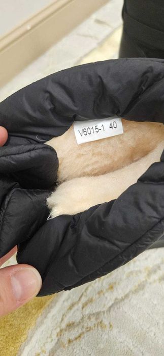 Зимние тёплые ботинки (дутики), размер 40