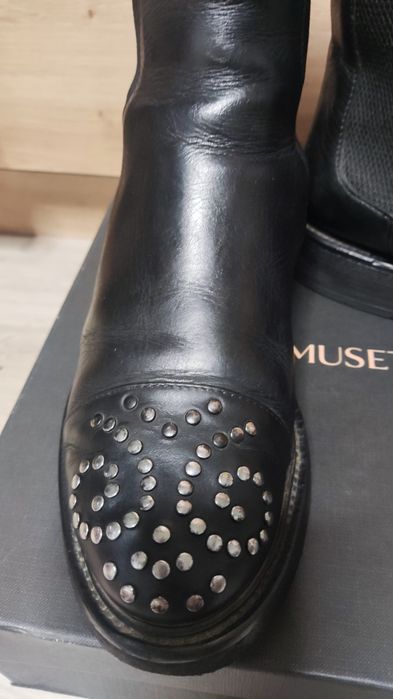 Musette Ефектни кожени боти