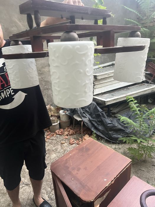 Декорние люстры для участков  б /у. некотор требуют ремонта цена  99т