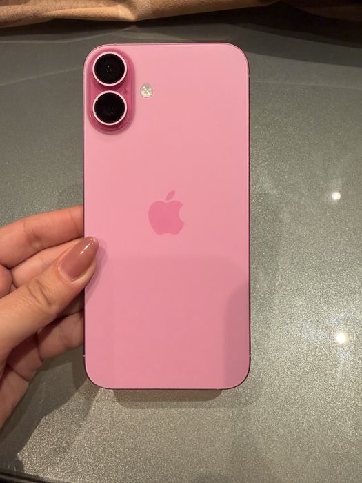Iphone 16 plus, pink , 128 gb КАТО НОВ