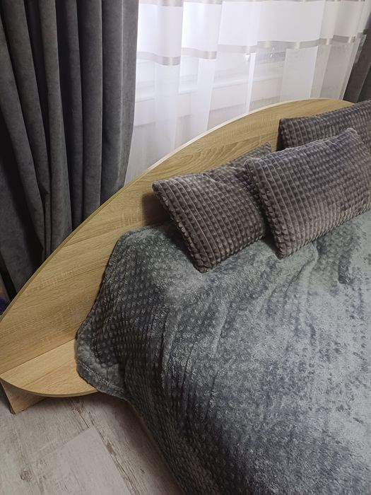 Спалня със матрак и топ матрак