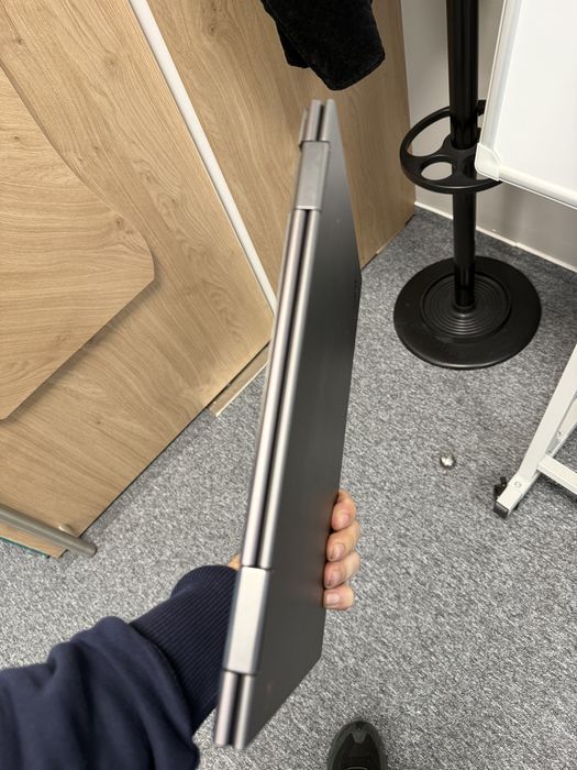 Lenovo ThinkPad TouchScreen 360° Yoga Gen 4 – 14” -i7 Procesor