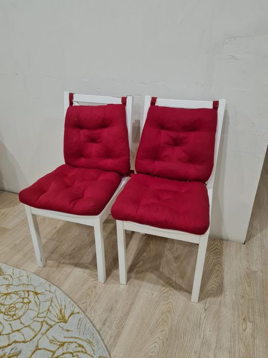 Продам два стула