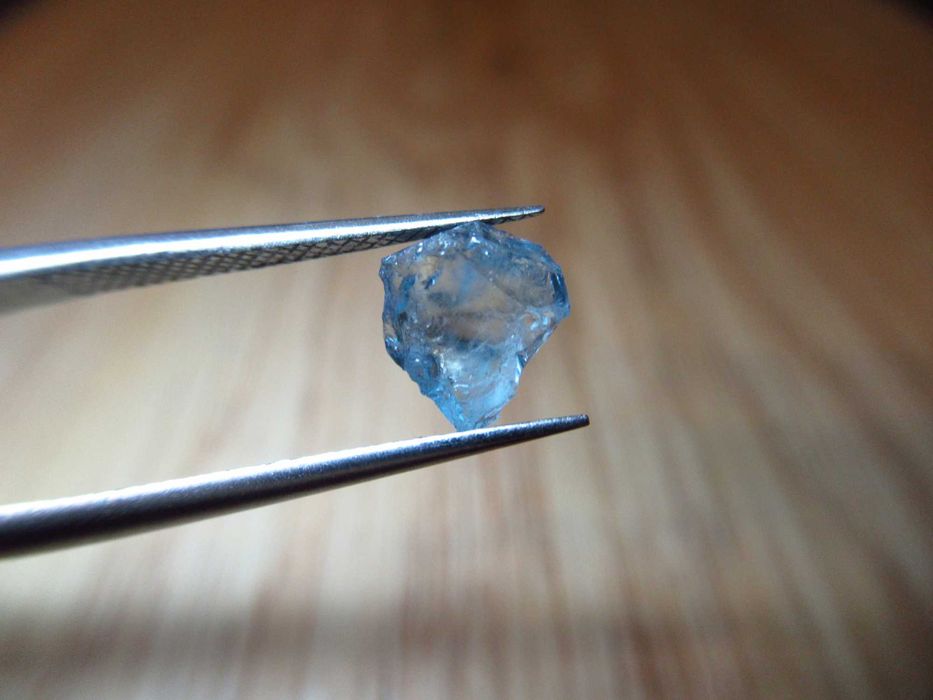 Естествени Танзанити,Кианити,Аквамарини.Нефрити,Кехлибар,Тигрово око