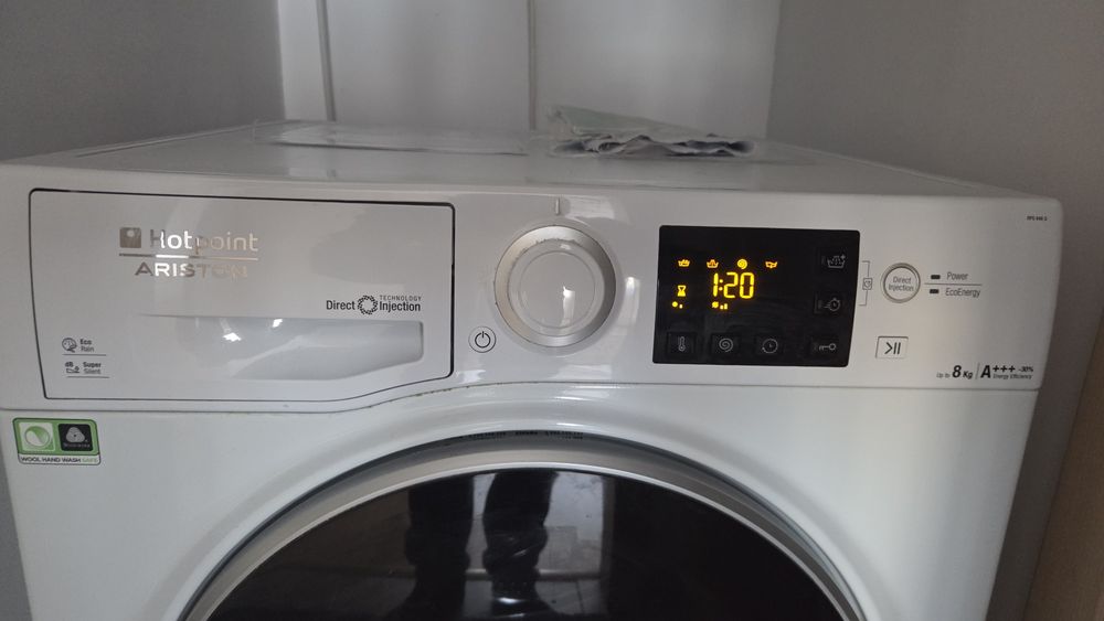 Masina de spalat rufe Hotpoint Ariston