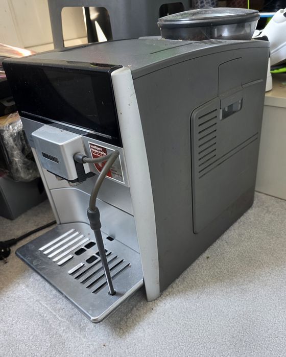 Кафе машина робот Siemens EQ6