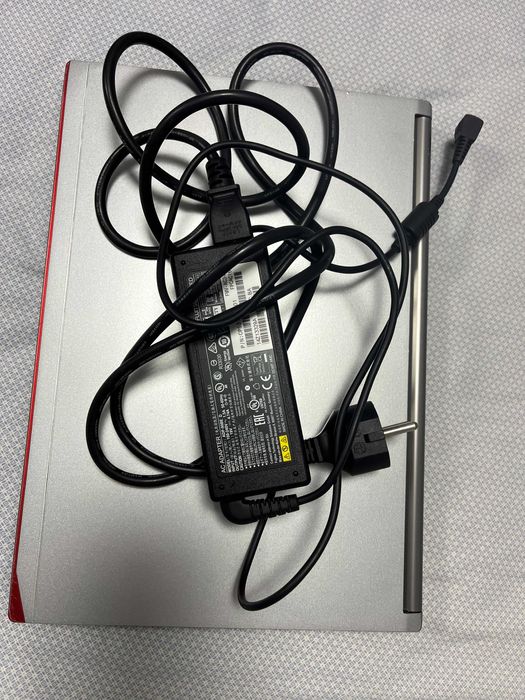 Fujitsu Lifebook E734, 13.3", i5-4300M, 8GB RAM, 180 GB SSD, Камера