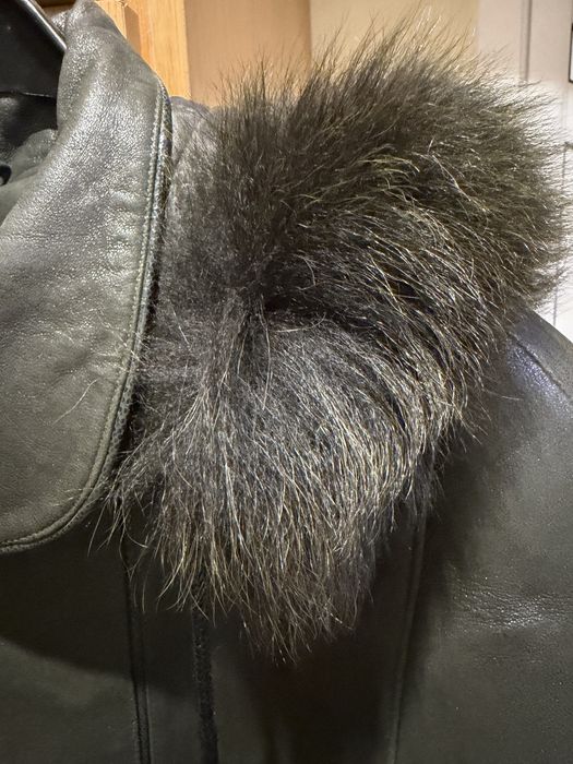 Дамско яке с яка от естествен косъм