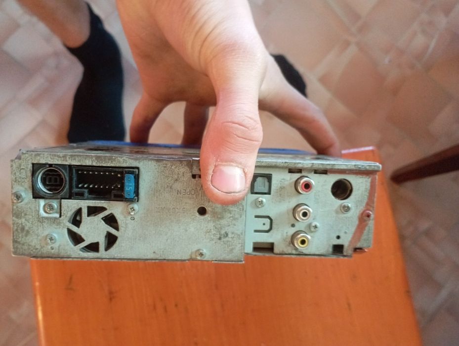 Продам или обменяю магнитолу