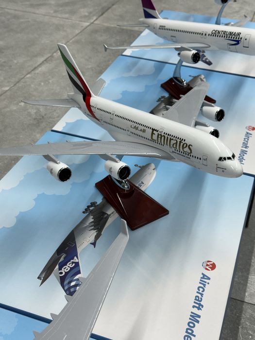 Модель самолета, коллекционная, отличное качество