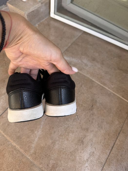 Кожени мараронки Adidas 32 номер