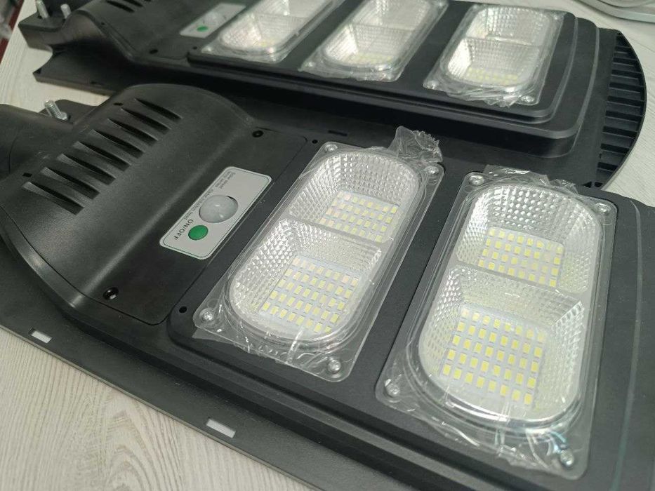 уличные освещение на солнечных батареях 100W