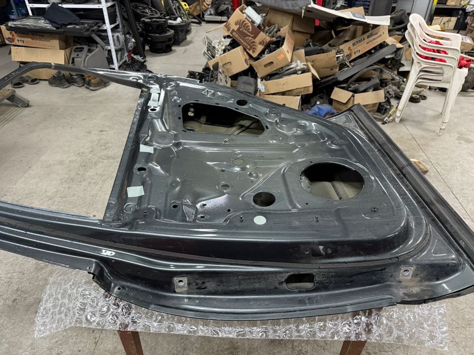 задна дясна врата за audi q7 4M0