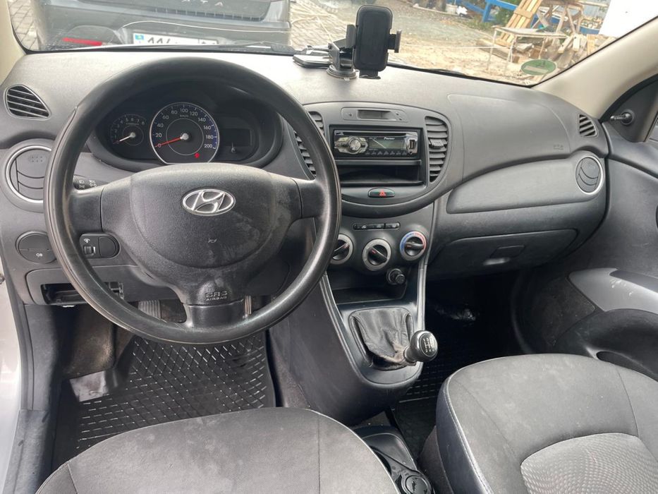 Продам hyundai i-10 русс учет