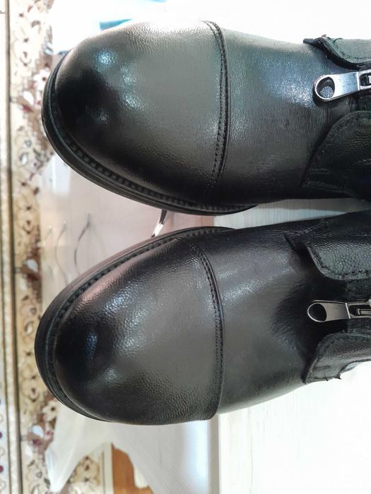 Продаётся мужские 2 пары итальянский полусожки