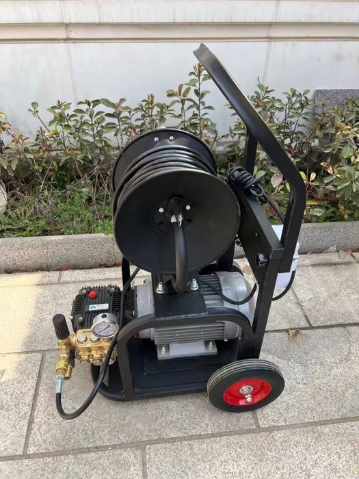 Аппарати для чистки канализатсия и отапления бензиновый и электрически