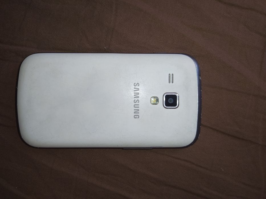 Продам телефоны Самсунг