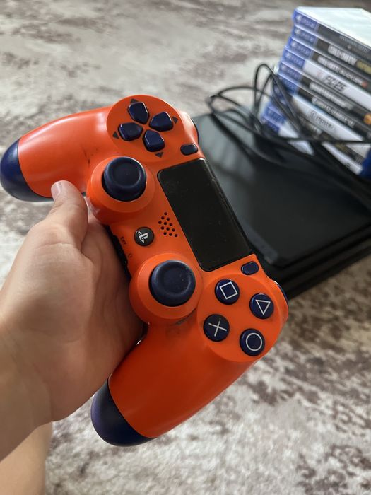 Продавам ps4 и ps4 pro