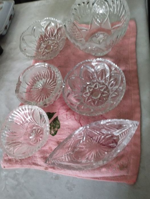 Продаются вазочки хрустальные