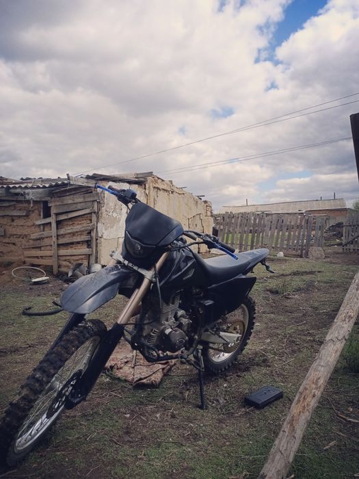 Эндуро 06 Арлан 250кубов 172матор не на ходу нужно поменять карбюратор