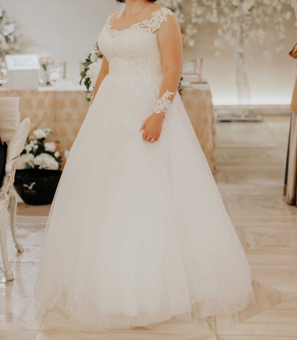 Rochie de mireasa tip printesa marime L