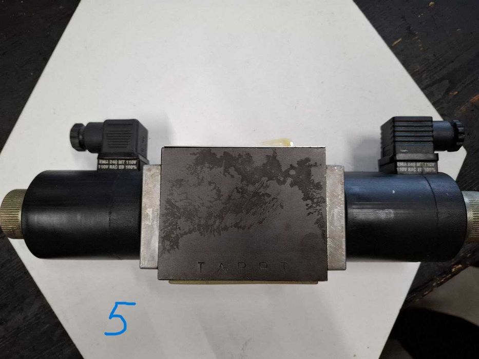 Хидравлични разпределители