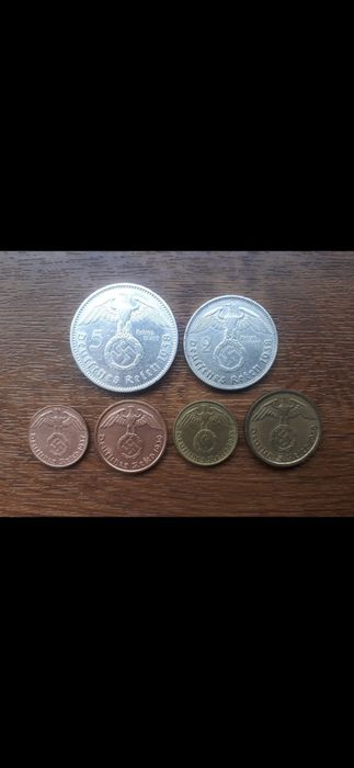 Комплект редких монет.