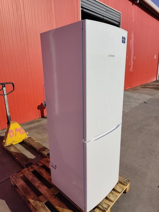 Хладилник с фризер Bosch KGN30VW25G/04