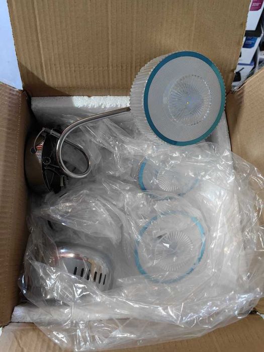 Стилен LED спот с 3 светлини