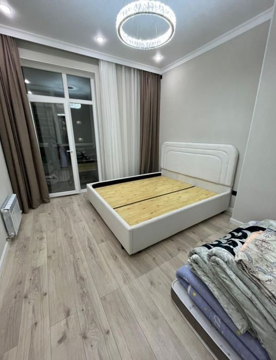 Продам кровать и матрасы