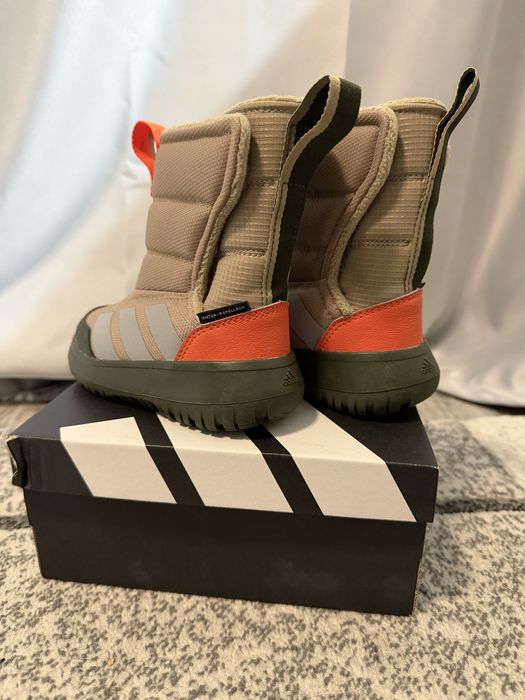 Adidas детски ботуши Winterplay