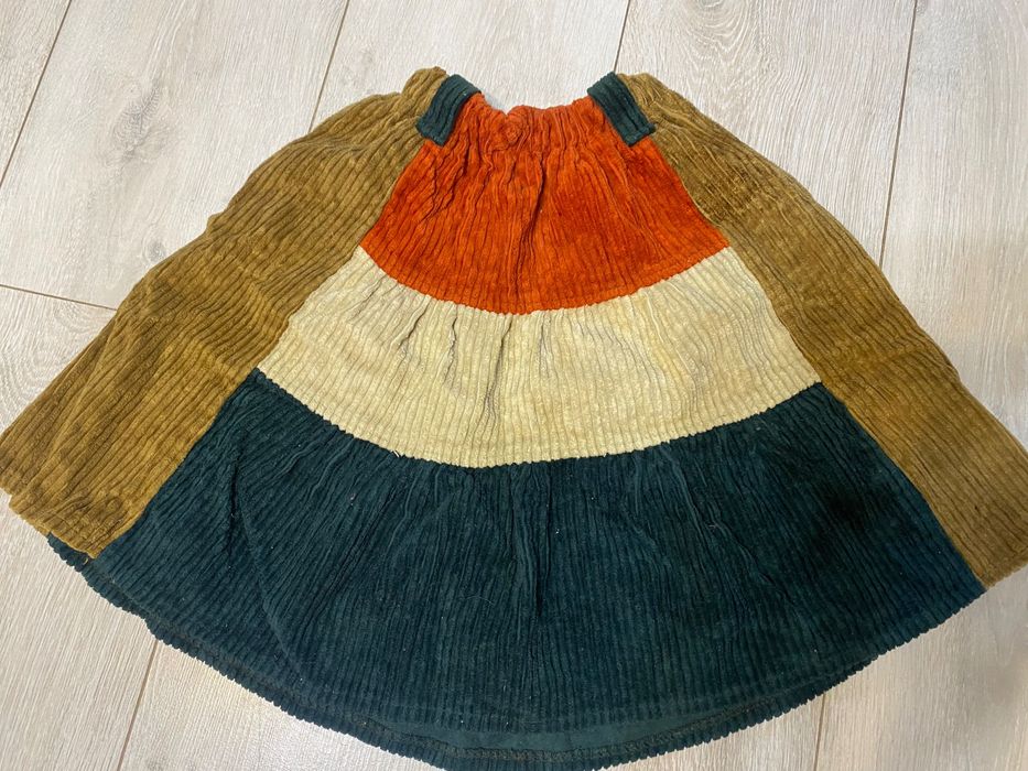 Пола - 134 размер и шапки и шалове