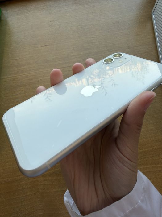 Iphone 11 в отличном состоянии
